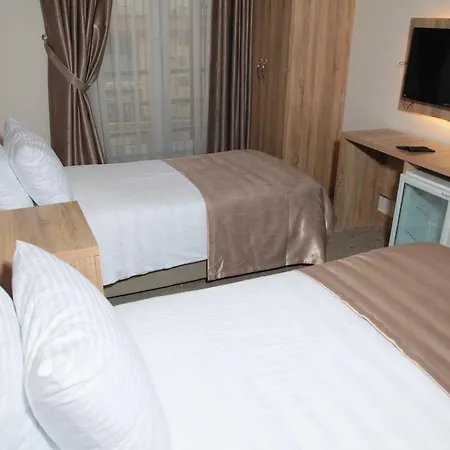 Remila Hotel Otel 3*