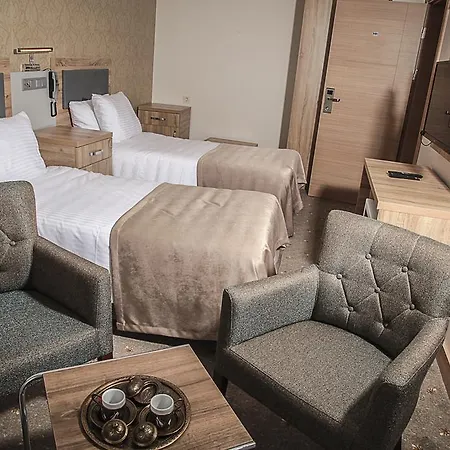 Remila Hotel מלון