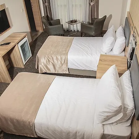 Remila Hotel מלון